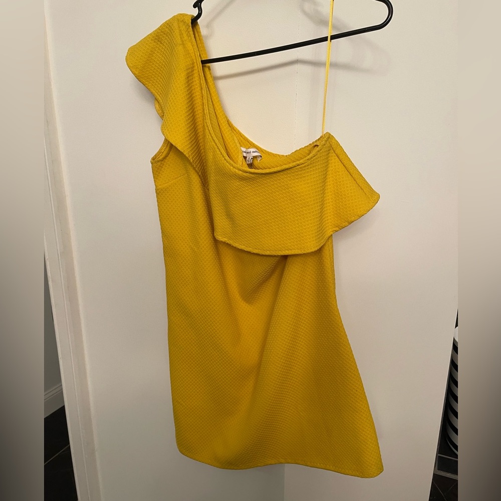 Yellow one shoulder large Cupcakes and Cashmere dress.